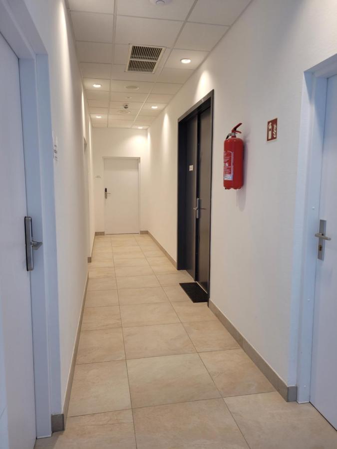 Aquamarina Prima - Pokoje Na Parterze Aparthotel Miedzyzdroje Phòng bức ảnh